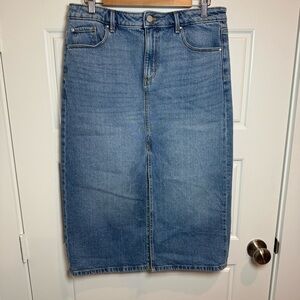 Ann Taylor Light Wash Denim Pencil Skirt RN#77379 Style#831531